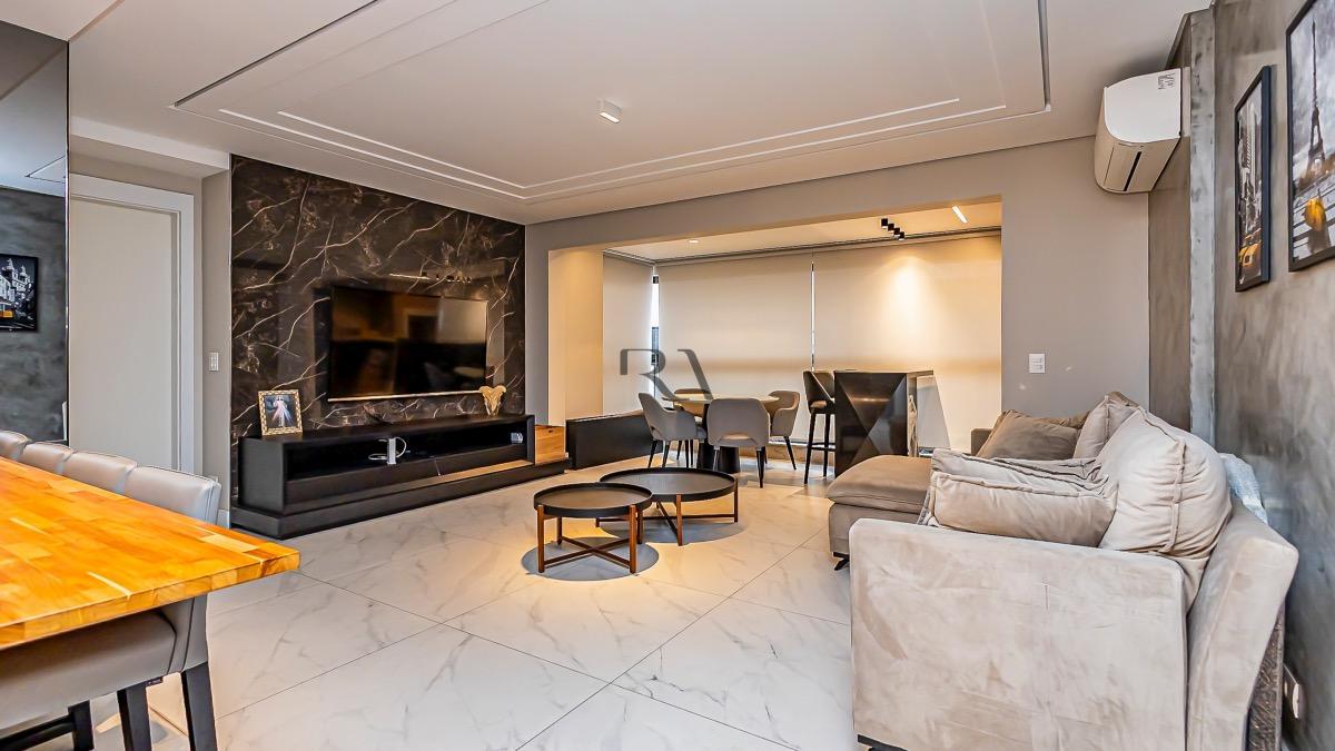 Apartamento mobiliado no Harmony Plaenge | 107 m² privativos | Água Verde