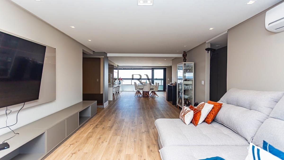 Apartamento de 289 m² com 3 suítes no Cabral Hills