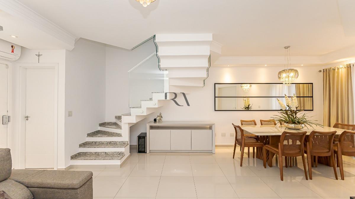 CASA ESPAÇOSA COM 4 QUARTOS EM EXCELENTE LOCALIZAÇÃO NO CAMPINA DO SIQUEIRA
