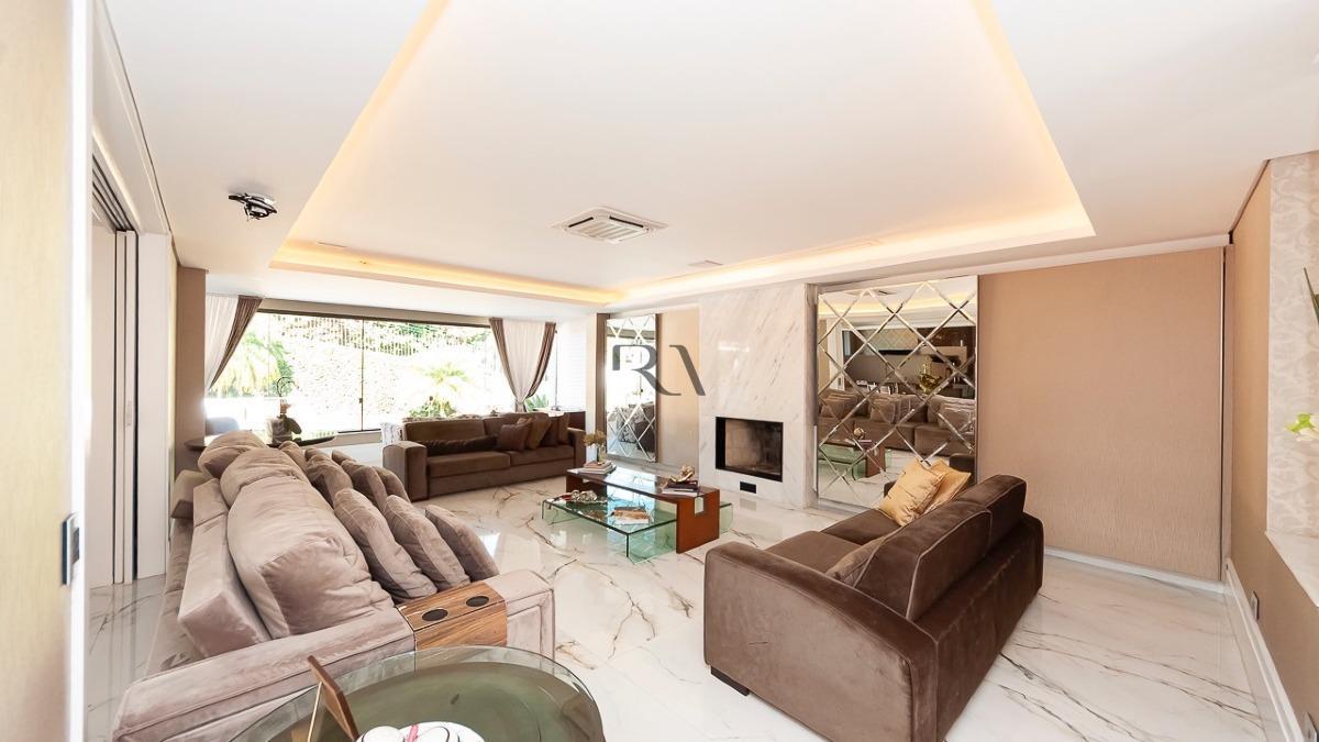Descubra a Elegância e Conforto em Campo Comprido: Sua Nova Casa no Condomínio West Side