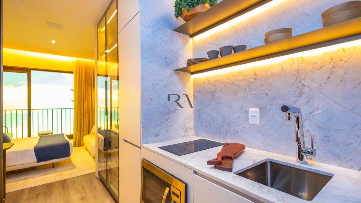 **Lange, Turin: Modernidade e Sofisticação em Estúdio de 25m² no Coração de Curitiba**