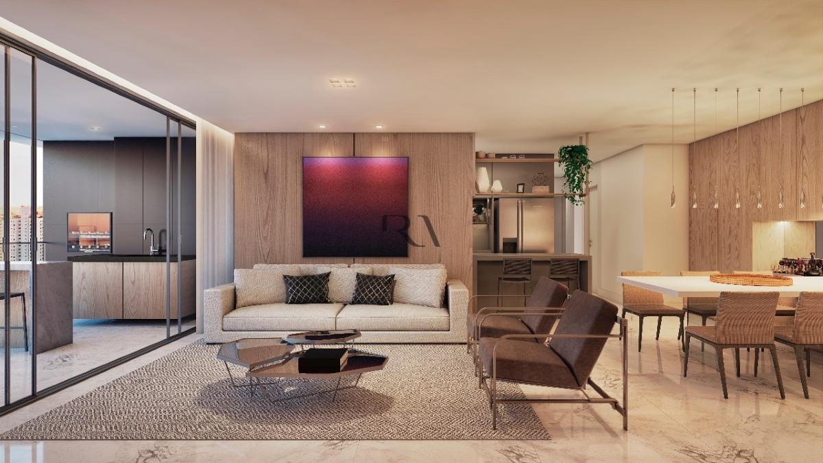 Sala de estar de apartamento de 125 m² à venda no Bigorrilho, em Curitiba