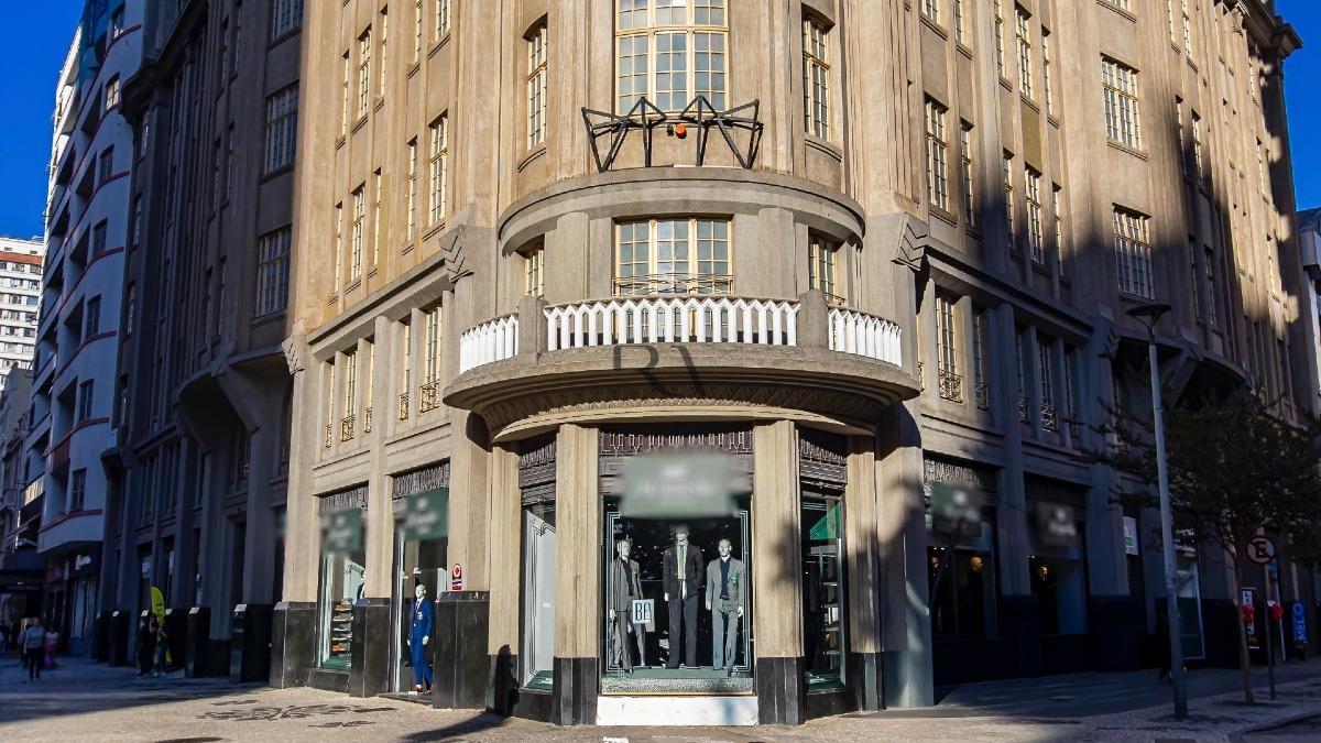 Edifício Moreira Garcez: um ícone histórico no coração de Curitiba