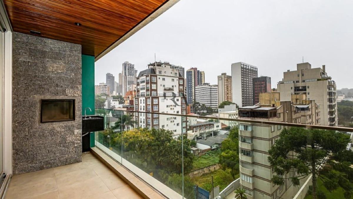 Sacada do apartamento de 130 m² à venda no Bigorrilho, em Curitiba