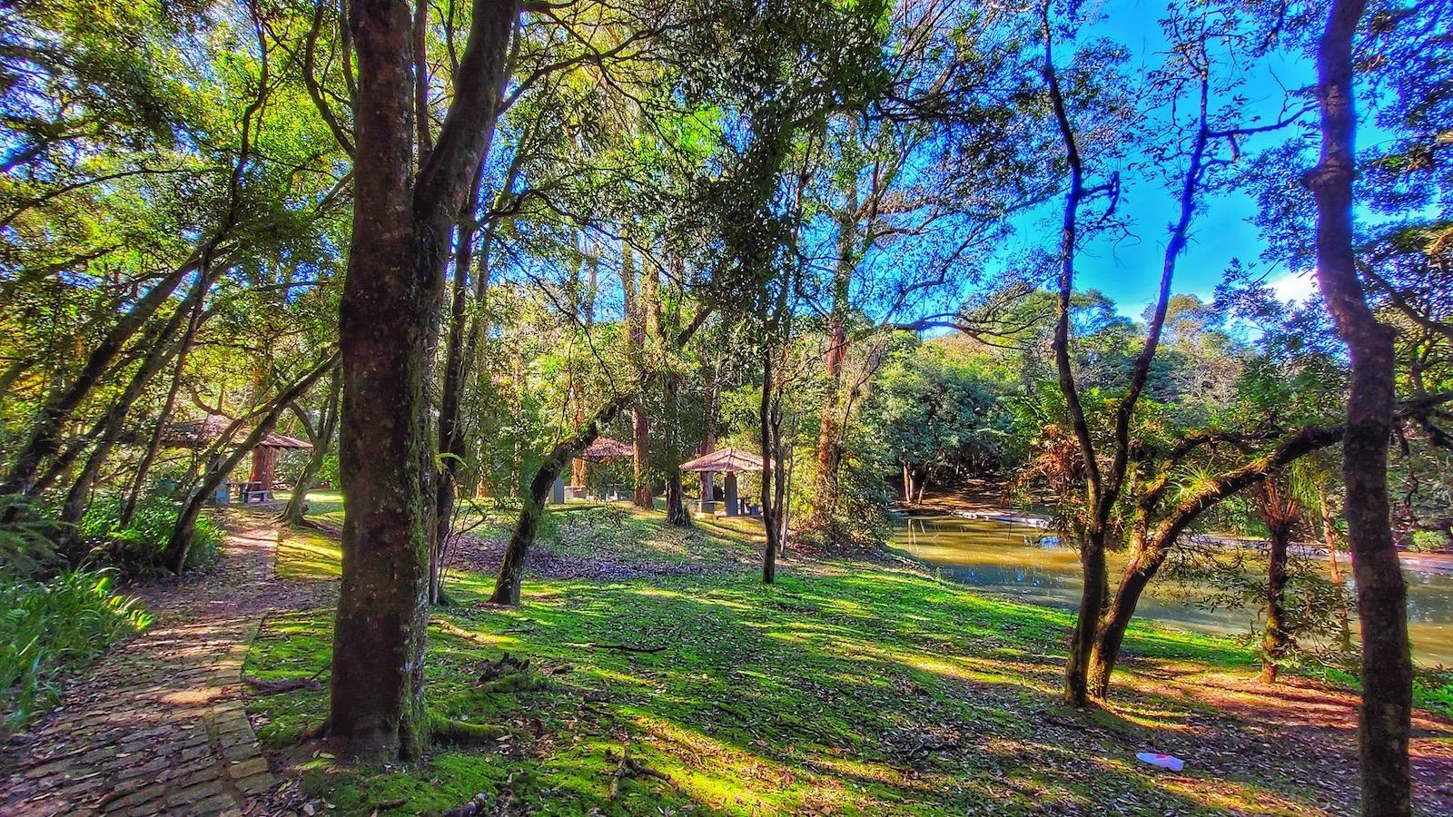 Parque Barreirinha próximo ao bairro Santa Cândida, zona norte de Curitiba