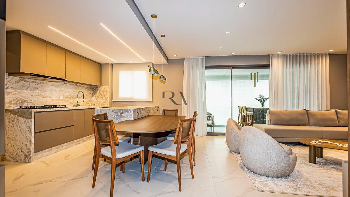 Apartamento para locação com 3 quartos, sendo 3 suítes e 2 vagas de garagem no Água Verde