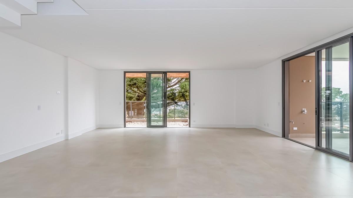 Cobertura no Bom Retiro - 191m² privativos - 3 suítes - 3 vagas de garagem
